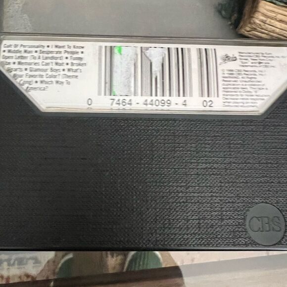 LIVING COLOUR VIVID CULT OF PERSONALITY VINTAGE CASSETTE TAPE CBS RARE (1988) - Picture 3 of 6